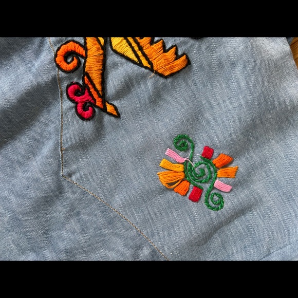 Rare 1970s Vintage Levi's Embroidered Chambray Shirt Unisex - Picture 6 of 9